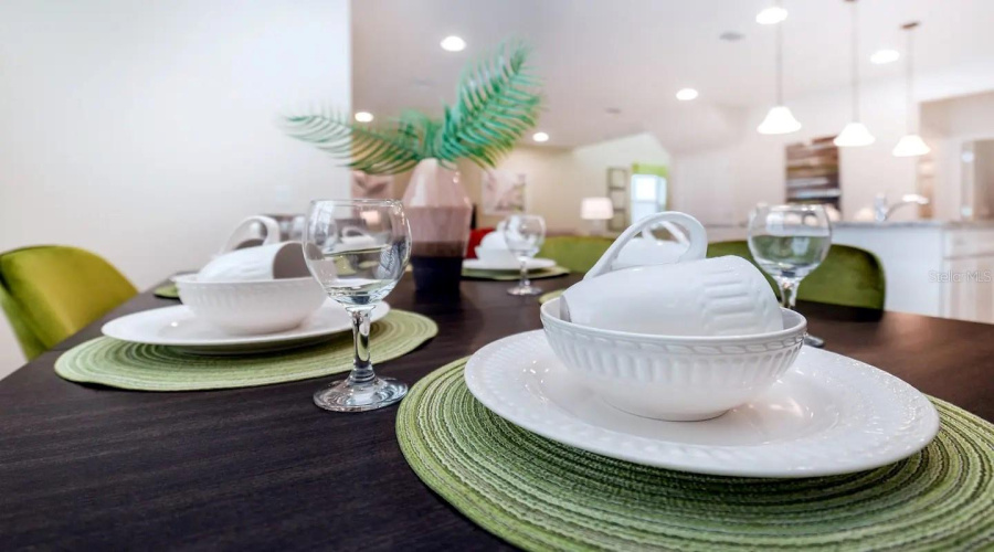 KISSIMMEE, Florida 34747, 5 Bedrooms Bedrooms, ,4 BathroomsBathrooms,Residential,For Sale,DUBAI,0,MFRO6283884