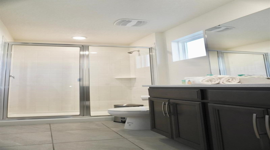 KISSIMMEE, Florida 34747, 6 Bedrooms Bedrooms, ,4 BathroomsBathrooms,Residential,For Sale,TROPICAL PALMS,0,MFRS5123092