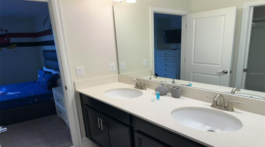 DAVENPORT, Florida 33896, 6 Bedrooms Bedrooms, ,6 BathroomsBathrooms,Residential,For Sale,PLUNKER,0,MFRO6292641