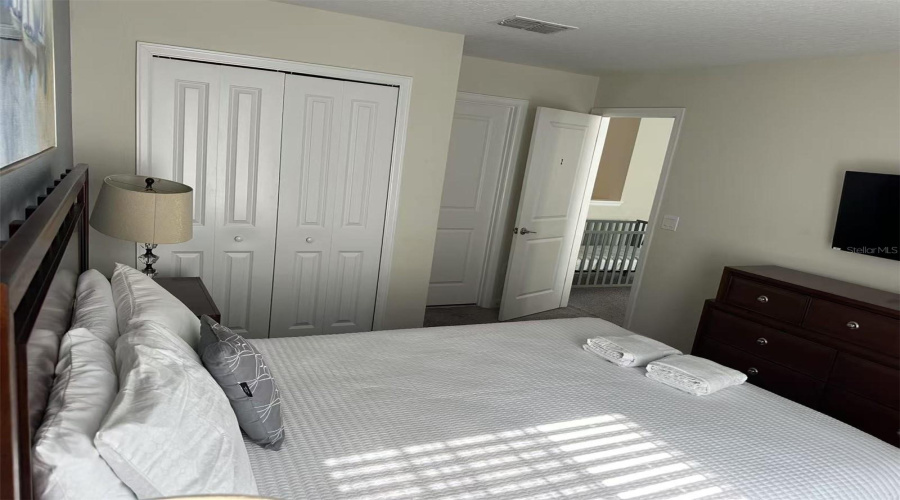 DAVENPORT, Florida 33896, 6 Bedrooms Bedrooms, ,6 BathroomsBathrooms,Residential,For Sale,PLUNKER,0,MFRO6292641