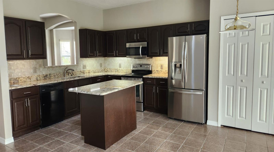 KISSIMMEE, Florida 34747, 6 Bedrooms Bedrooms, ,5 BathroomsBathrooms,Residential,For Sale,PALM HARBOUR,0,MFRO6292786