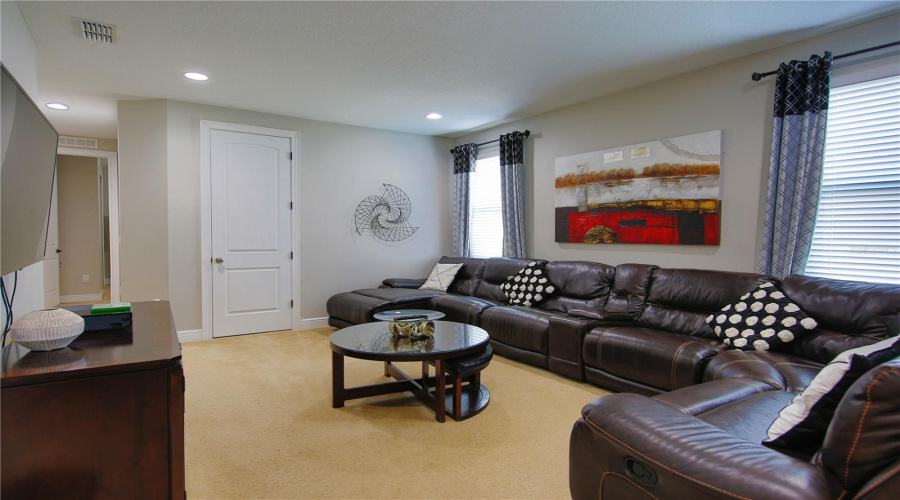 KISSIMMEE, Florida 34747, 10 Bedrooms Bedrooms, ,10 BathroomsBathrooms,Residential,For Sale,WILMINGTON,0,MFRS5123290