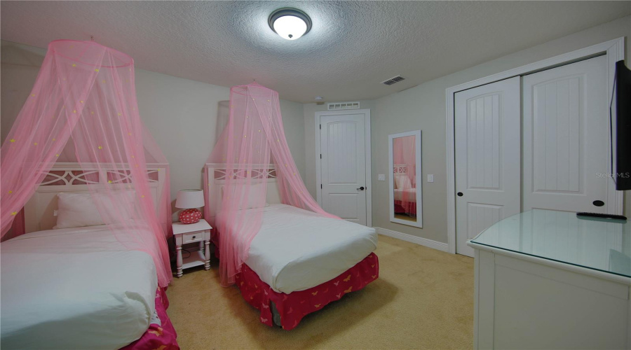 KISSIMMEE, Florida 34747, 10 Bedrooms Bedrooms, ,10 BathroomsBathrooms,Residential,For Sale,WILMINGTON,0,MFRS5123290