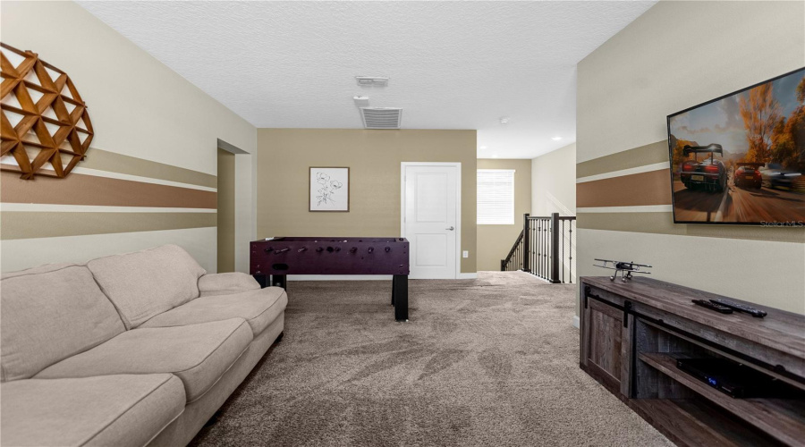 DAVENPORT, Florida 33896, 6 Bedrooms Bedrooms, ,5 BathroomsBathrooms,Residential,For Sale,CABOT CLIFFS,0,MFRO6196282