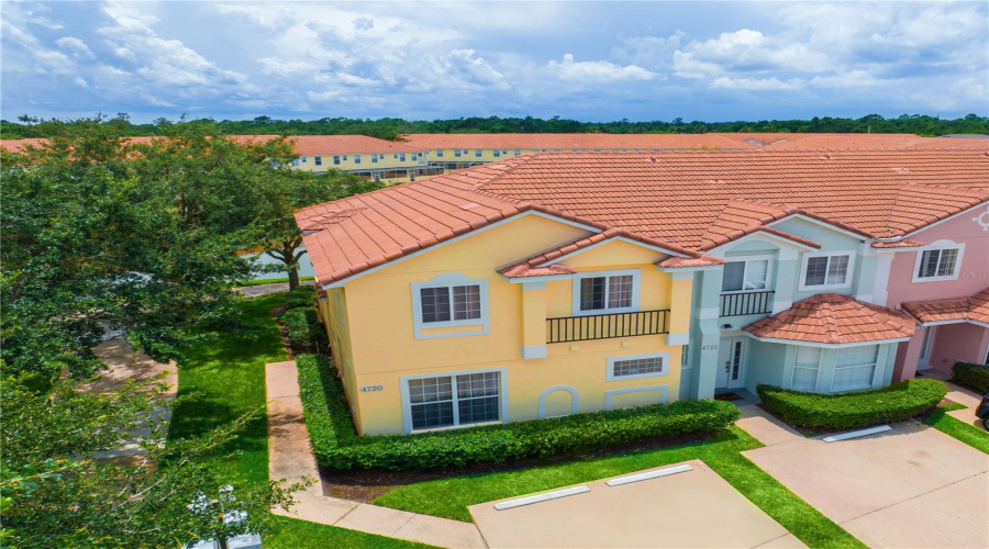 KISSIMMEE, Florida 34746, 4 Bedrooms Bedrooms, ,3 BathroomsBathrooms,Residential,For Sale,HEMINGWAY HOUSE,0,MFRO6292787