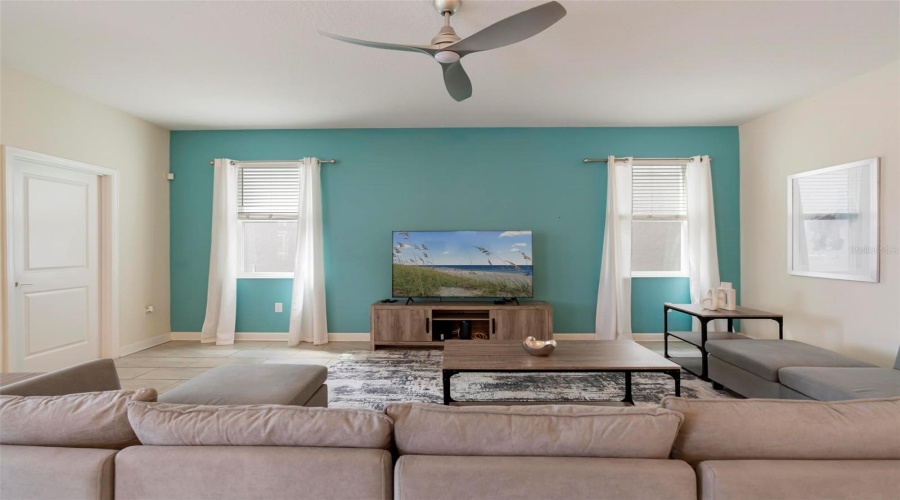 DAVENPORT, Florida 33896, 6 Bedrooms Bedrooms, ,6 BathroomsBathrooms,Residential,For Sale,PEBBLE BEACH,0,MFRS5123389