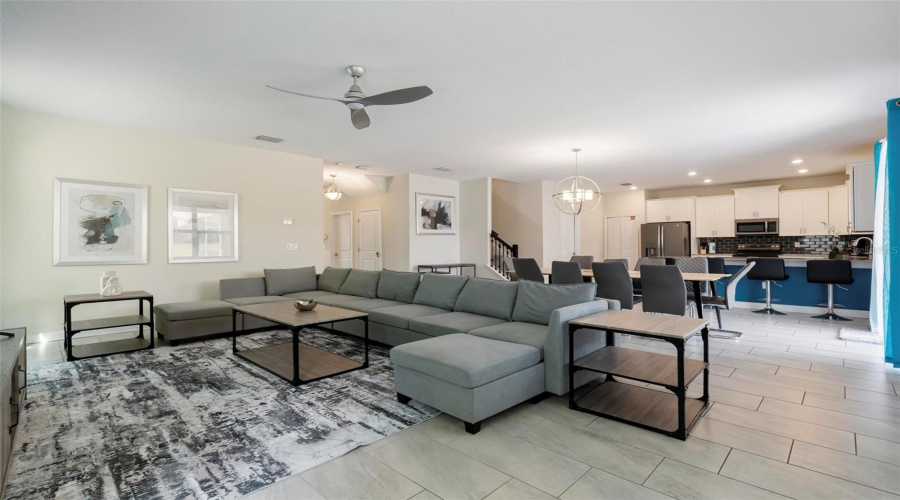 DAVENPORT, Florida 33896, 6 Bedrooms Bedrooms, ,6 BathroomsBathrooms,Residential,For Sale,PEBBLE BEACH,0,MFRS5123389