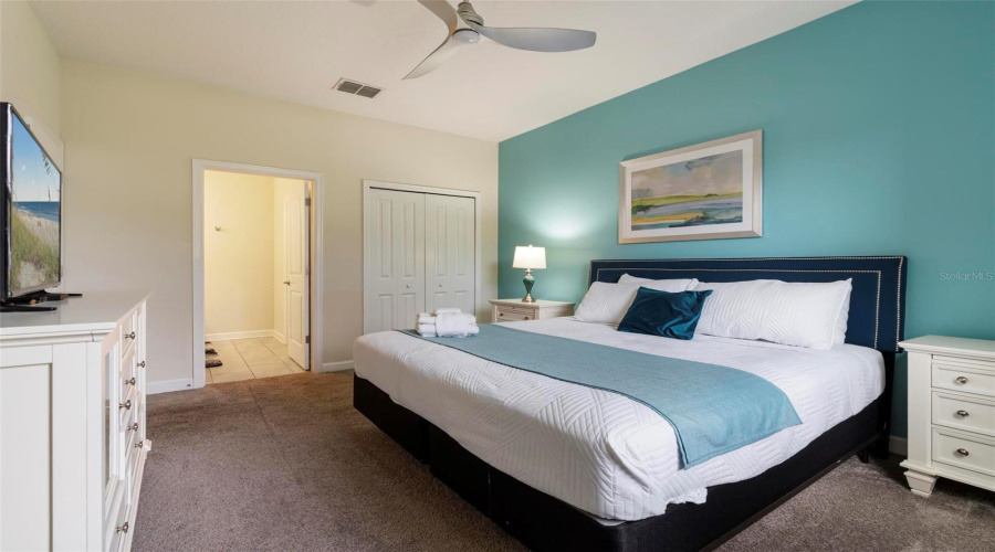 DAVENPORT, Florida 33896, 6 Bedrooms Bedrooms, ,6 BathroomsBathrooms,Residential,For Sale,PEBBLE BEACH,0,MFRS5123389