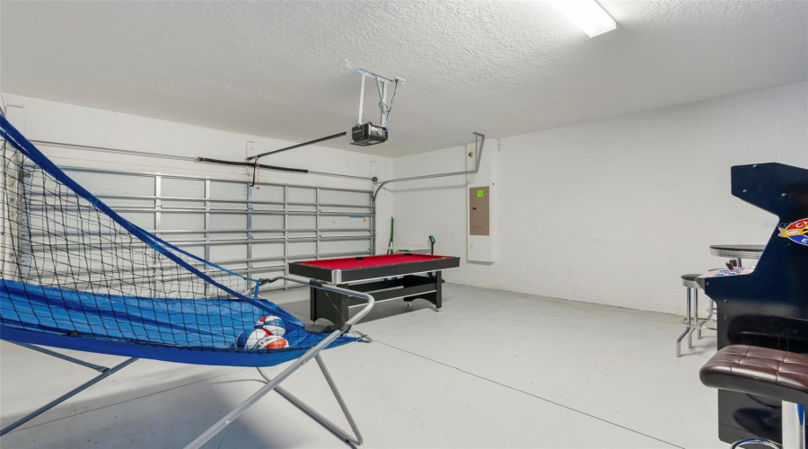 DAVENPORT, Florida 33896, 6 Bedrooms Bedrooms, ,6 BathroomsBathrooms,Residential,For Sale,PEBBLE BEACH,0,MFRS5123389