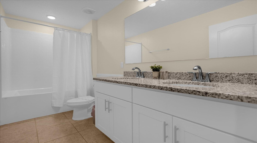 KISSIMMEE, Florida 34746, 3 Bedrooms Bedrooms, ,2 BathroomsBathrooms,Residential,For Sale,CORAL CASTLE,0,MFRO6293829