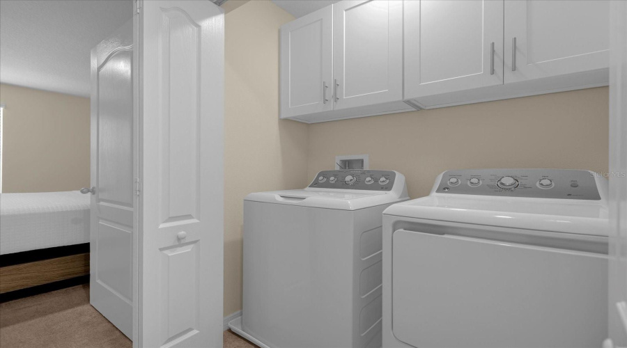 KISSIMMEE, Florida 34746, 3 Bedrooms Bedrooms, ,2 BathroomsBathrooms,Residential,For Sale,CORAL CASTLE,0,MFRO6293829
