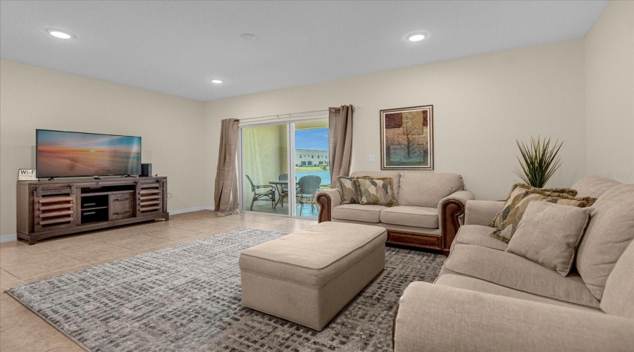 KISSIMMEE, Florida 34746, 3 Bedrooms Bedrooms, ,2 BathroomsBathrooms,Residential,For Sale,CORAL CASTLE,0,MFRO6293829