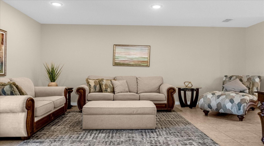 KISSIMMEE, Florida 34746, 3 Bedrooms Bedrooms, ,2 BathroomsBathrooms,Residential,For Sale,CORAL CASTLE,0,MFRO6293829