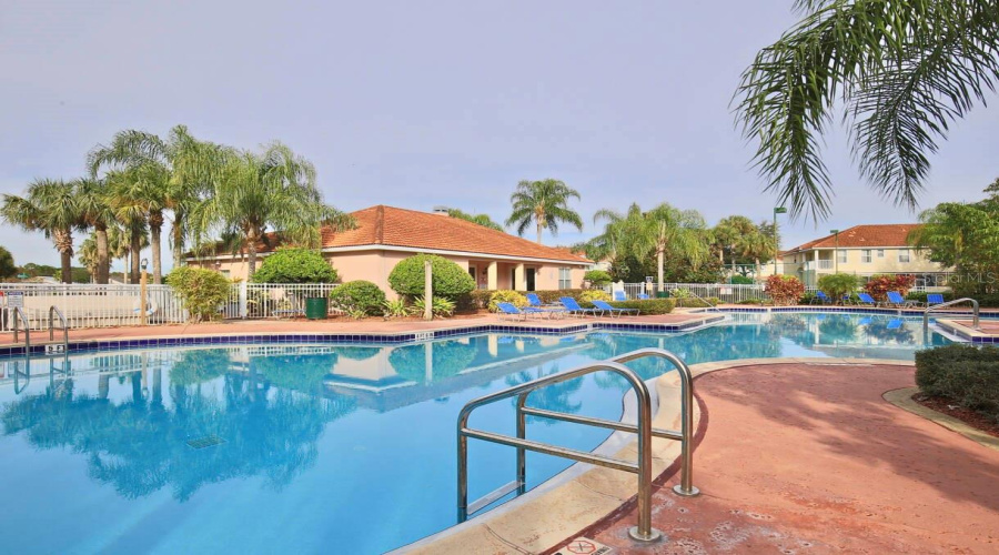 KISSIMMEE, Florida 34746, 3 Bedrooms Bedrooms, ,2 BathroomsBathrooms,Residential,For Sale,CORAL CASTLE,0,MFRO6293829