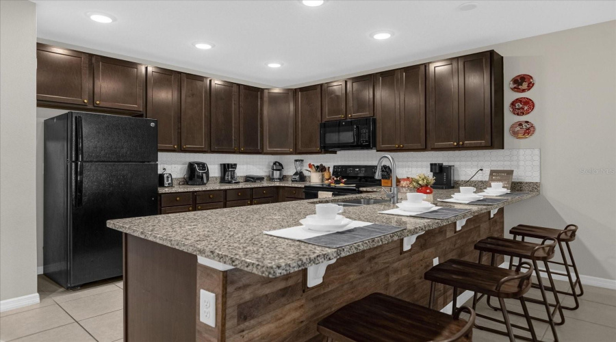 KISSIMMEE, Florida 34746, 3 Bedrooms Bedrooms, ,2 BathroomsBathrooms,Residential,For Sale,CORAL CASTLE,0,MFRO6293809