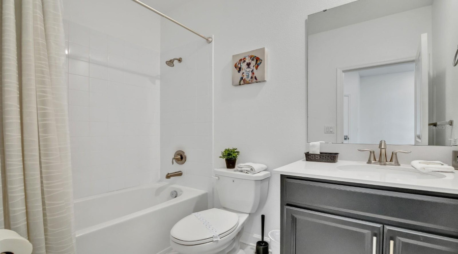 DAVENPORT, Florida 33896, 5 Bedrooms Bedrooms, ,5 BathroomsBathrooms,Residential,For Sale,LEADER,0,MFRS5122989