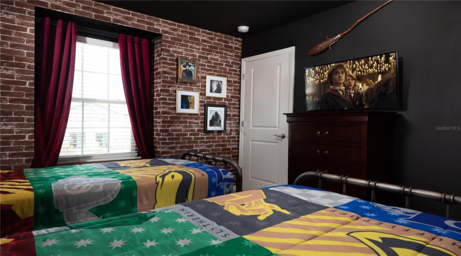 DAVENPORT, Florida 33897, 5 Bedrooms Bedrooms, ,4 BathroomsBathrooms,Residential,For Sale,PARADISE,0,MFRO6293289
