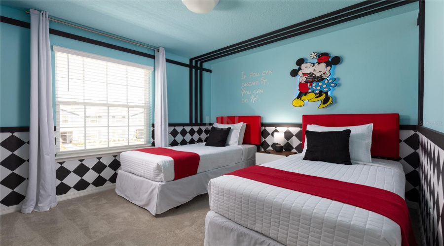 DAVENPORT, Florida 33897, 5 Bedrooms Bedrooms, ,4 BathroomsBathrooms,Residential,For Sale,PARADISE,0,MFRO6293289