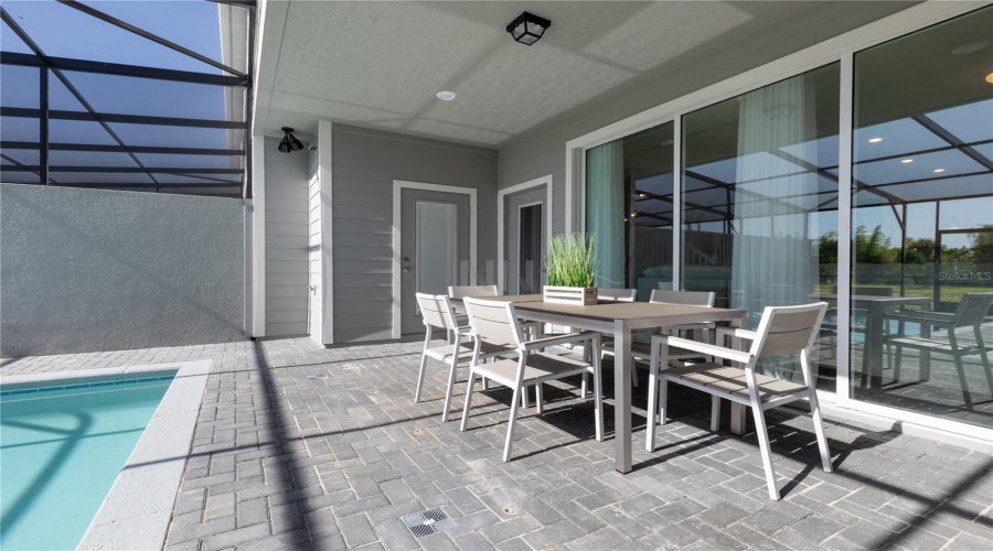 DAVENPORT, Florida 33897, 5 Bedrooms Bedrooms, ,4 BathroomsBathrooms,Residential,For Sale,PARADISE,0,MFRO6293289