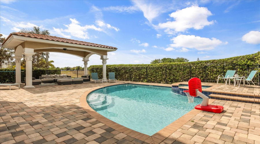 REUNION, Florida 34747, 5 Bedrooms Bedrooms, ,5 BathroomsBathrooms,Residential,For Sale,MUIRFIELD,0,MFRO6291788