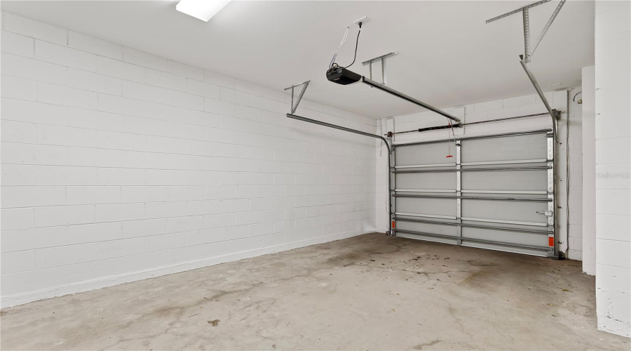 KISSIMMEE, Florida 34746, 4 Bedrooms Bedrooms, ,3 BathroomsBathrooms,Residential,For Sale,LE REVE,0,MFRO6291988