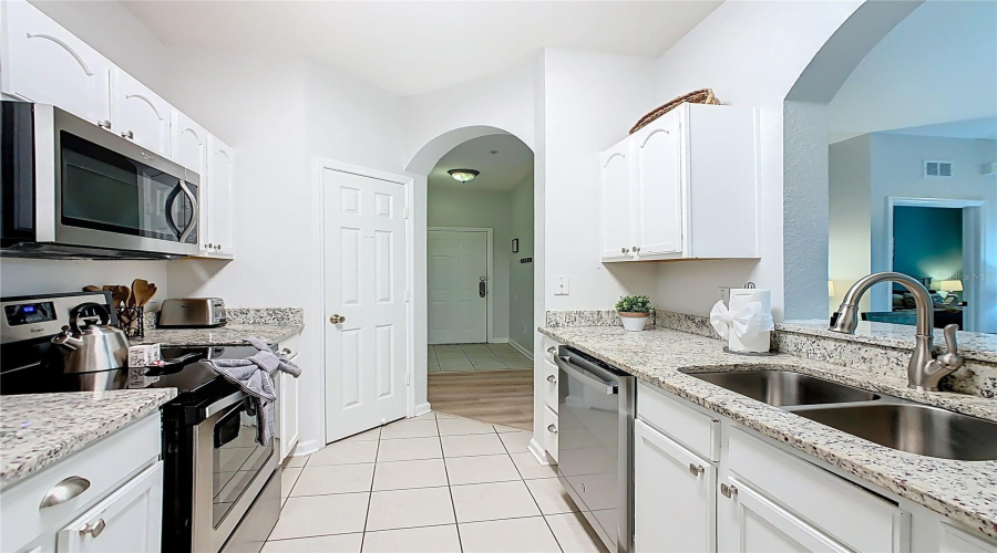 KISSIMMEE, Florida 34747, 3 Bedrooms Bedrooms, ,2 BathroomsBathrooms,Residential,For Sale,ALMATON,0,MFRO6293346