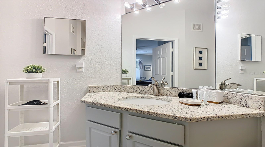 KISSIMMEE, Florida 34747, 3 Bedrooms Bedrooms, ,2 BathroomsBathrooms,Residential,For Sale,ALMATON,0,MFRO6293346