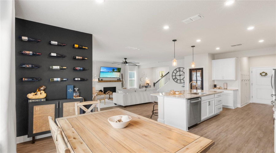 DAVENPORT, Florida 33837, 4 Bedrooms Bedrooms, ,2 BathroomsBathrooms,Residential,For Sale,SYDNEY,MFRO6293620