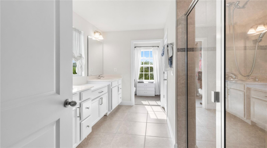 DAVENPORT, Florida 33837, 4 Bedrooms Bedrooms, ,2 BathroomsBathrooms,Residential,For Sale,SYDNEY,MFRO6293620
