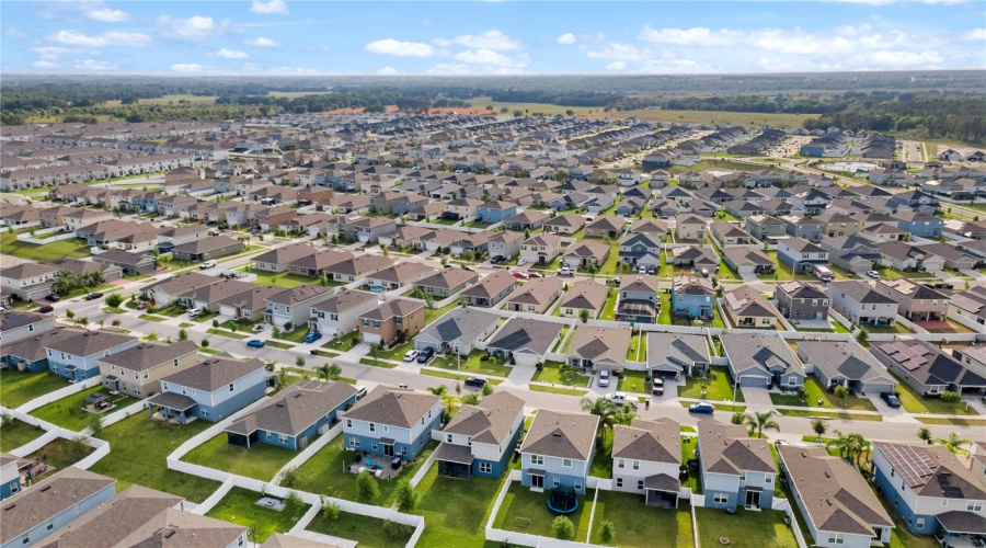DAVENPORT, Florida 33837, 4 Bedrooms Bedrooms, ,2 BathroomsBathrooms,Residential,For Sale,SYDNEY,MFRO6293620