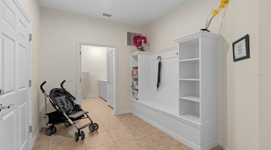 KISSIMMEE, Florida 34747, 8 Bedrooms Bedrooms, ,6 BathroomsBathrooms,Residential,For Sale,LIMA,0,MFRO6292964