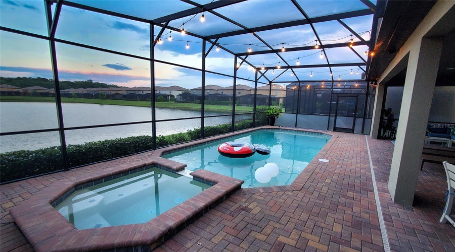 KISSIMMEE, Florida 34747, 8 Bedrooms Bedrooms, ,6 BathroomsBathrooms,Residential,For Sale,LIMA,0,MFRO6292964