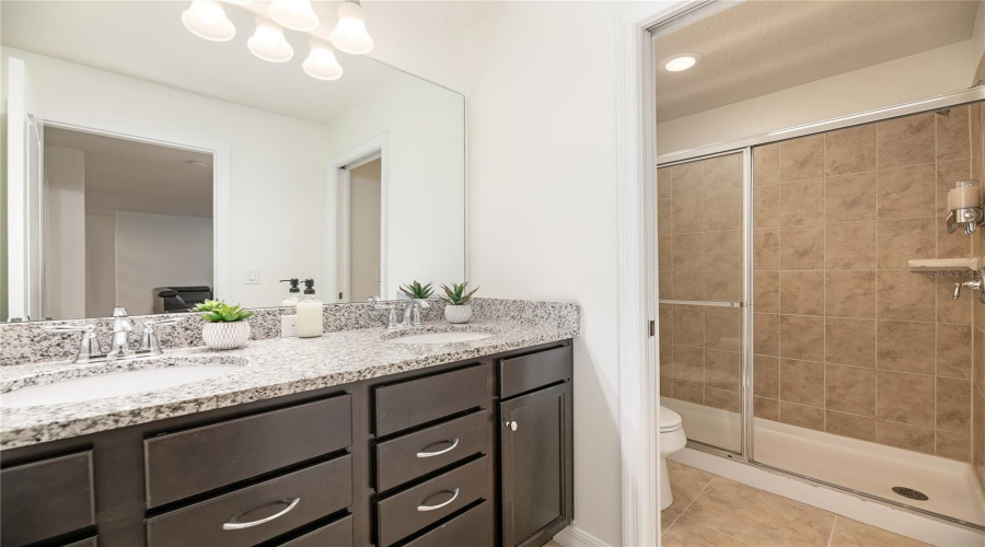KISSIMMEE, Florida 34747, 8 Bedrooms Bedrooms, ,6 BathroomsBathrooms,Residential,For Sale,LIMA,0,MFRO6292964