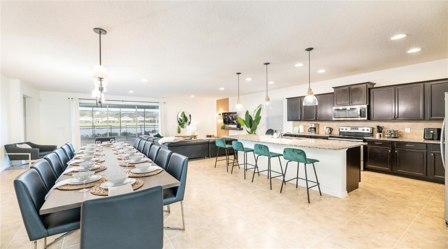 KISSIMMEE, Florida 34747, 8 Bedrooms Bedrooms, ,6 BathroomsBathrooms,Residential,For Sale,LIMA,0,MFRO6292964