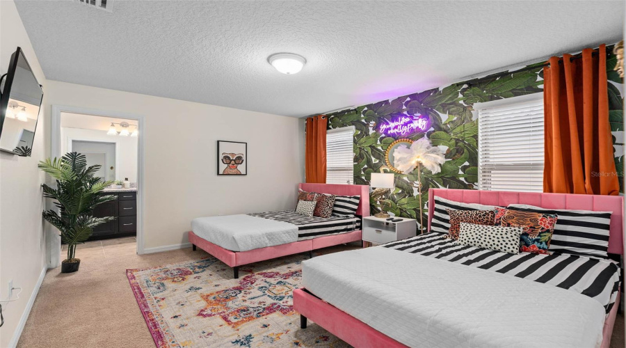 KISSIMMEE, Florida 34747, 8 Bedrooms Bedrooms, ,6 BathroomsBathrooms,Residential,For Sale,LIMA,0,MFRO6292964