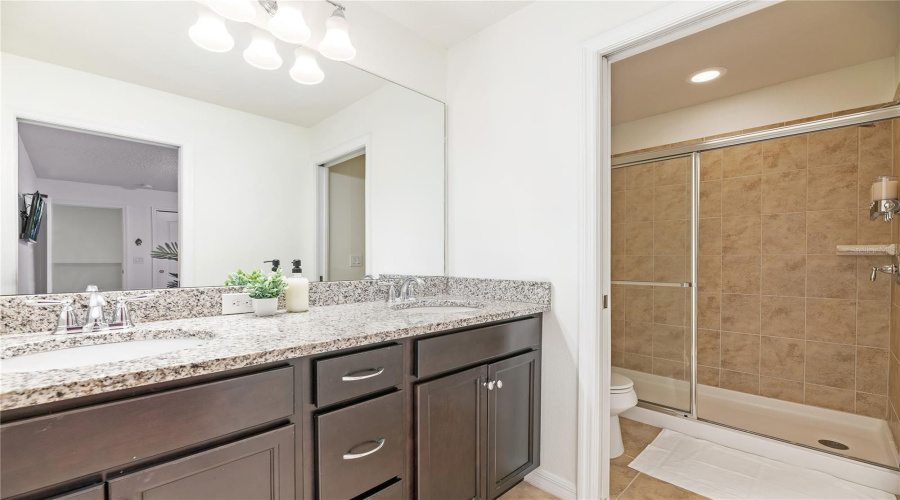 KISSIMMEE, Florida 34747, 8 Bedrooms Bedrooms, ,6 BathroomsBathrooms,Residential,For Sale,LIMA,0,MFRO6292964