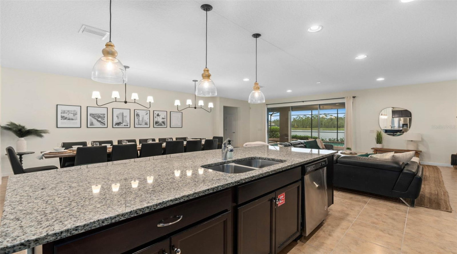 KISSIMMEE, Florida 34747, 8 Bedrooms Bedrooms, ,6 BathroomsBathrooms,Residential,For Sale,LIMA,0,MFRO6292964