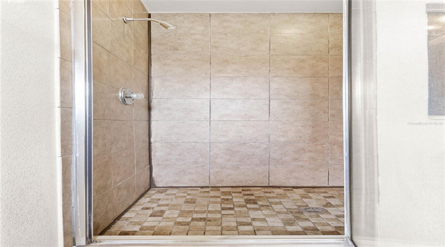 KISSIMMEE, Florida 34746, 3 Bedrooms Bedrooms, ,2 BathroomsBathrooms,Residential,For Sale,BEACH,0,MFRS5123352