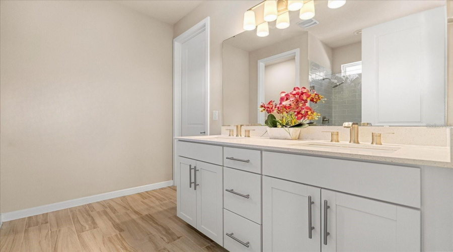 KISSIMMEE, Florida 34746, 4 Bedrooms Bedrooms, ,2 BathroomsBathrooms,Residential,For Sale,SPARKLING WATER,0,MFRO6286794