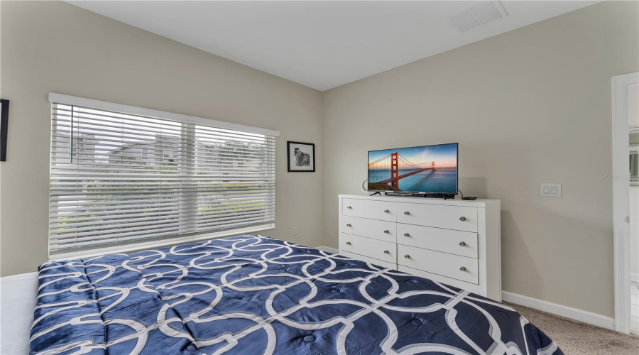 DAVENPORT, Florida 33896, 5 Bedrooms Bedrooms, ,4 BathroomsBathrooms,Residential,For Sale,PEBBLE BEACH,0,MFRG5094805