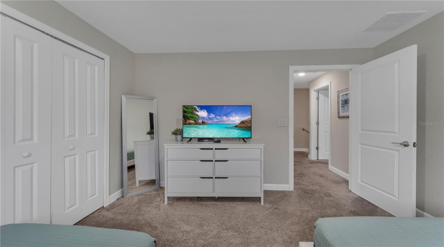 DAVENPORT, Florida 33896, 5 Bedrooms Bedrooms, ,4 BathroomsBathrooms,Residential,For Sale,PEBBLE BEACH,0,MFRG5094805