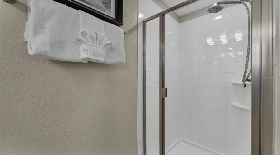 DAVENPORT, Florida 33896, 5 Bedrooms Bedrooms, ,4 BathroomsBathrooms,Residential,For Sale,PEBBLE BEACH,0,MFRG5094805