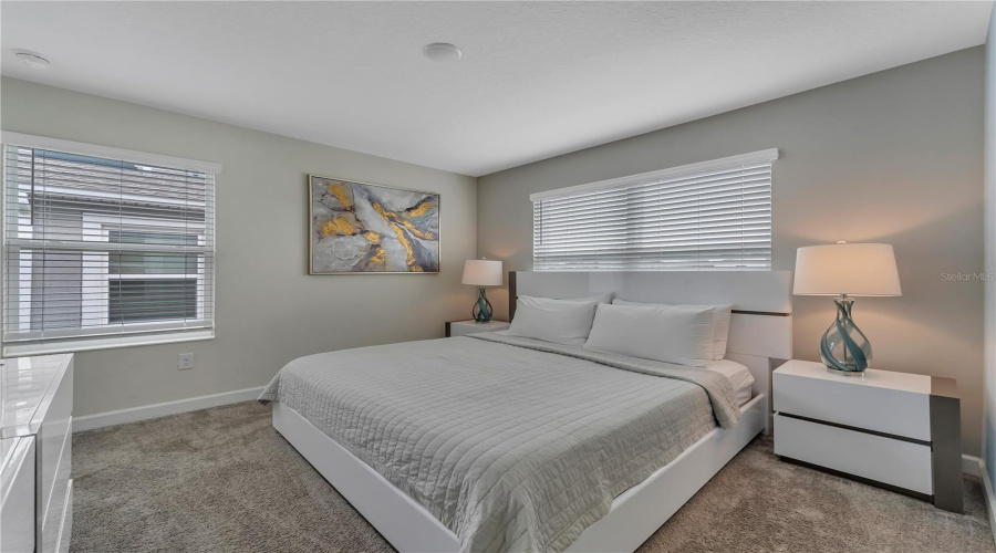 DAVENPORT, Florida 33896, 5 Bedrooms Bedrooms, ,4 BathroomsBathrooms,Residential,For Sale,PEBBLE BEACH,0,MFRG5094805