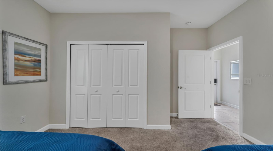 DAVENPORT, Florida 33896, 5 Bedrooms Bedrooms, ,4 BathroomsBathrooms,Residential,For Sale,PEBBLE BEACH,0,MFRG5094805