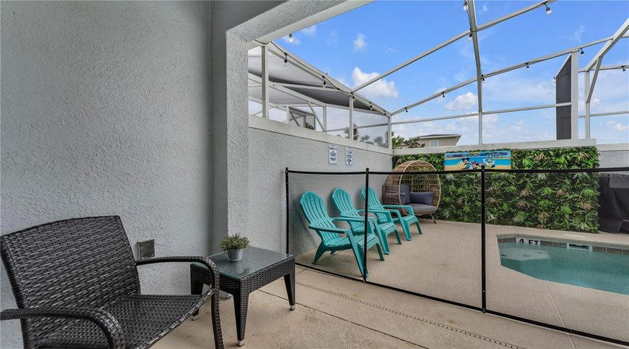 DAVENPORT, Florida 33896, 5 Bedrooms Bedrooms, ,4 BathroomsBathrooms,Residential,For Sale,PEBBLE BEACH,0,MFRG5094805