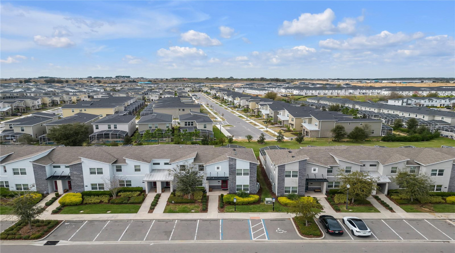 DAVENPORT, Florida 33896, 5 Bedrooms Bedrooms, ,4 BathroomsBathrooms,Residential,For Sale,PEBBLE BEACH,0,MFRG5094805