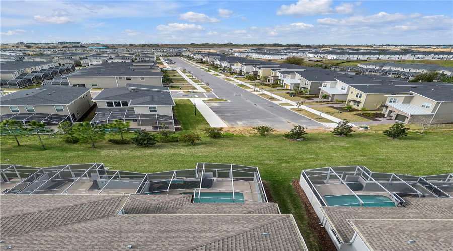 DAVENPORT, Florida 33896, 5 Bedrooms Bedrooms, ,4 BathroomsBathrooms,Residential,For Sale,PEBBLE BEACH,0,MFRG5094805