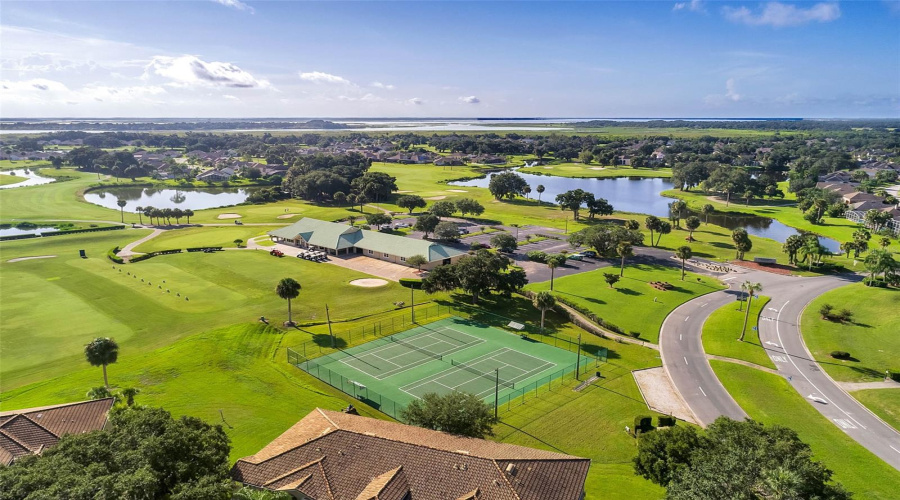 The Oaks of Kissimmee golf community
