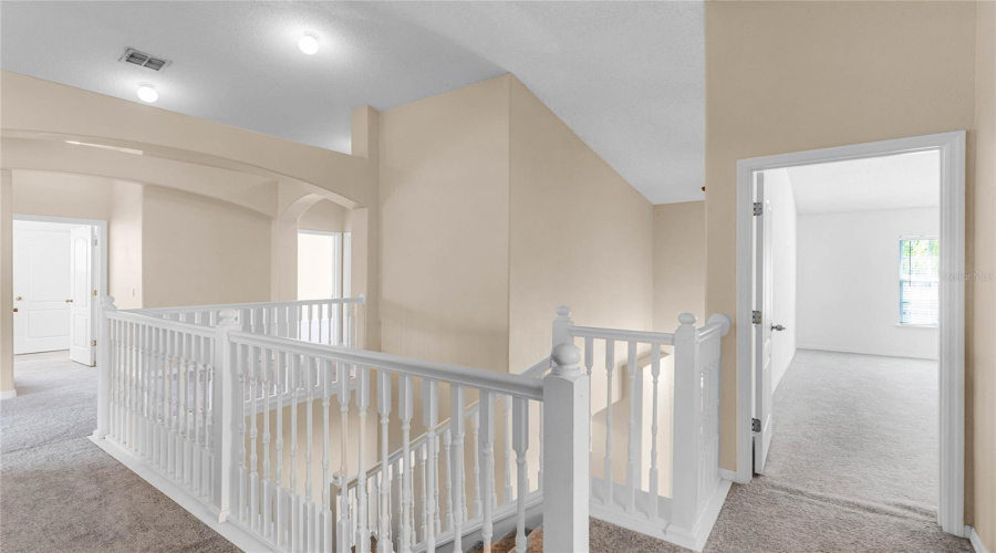 2nd floor landing and hallway