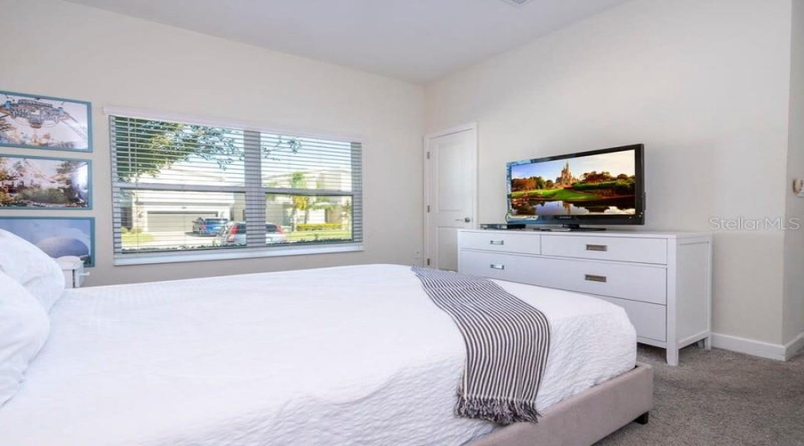 DAVENPORT, Florida 33896, 4 Bedrooms Bedrooms, ,3 BathroomsBathrooms,Residential,For Sale,OCEAN COURSE,0,MFRO6294283